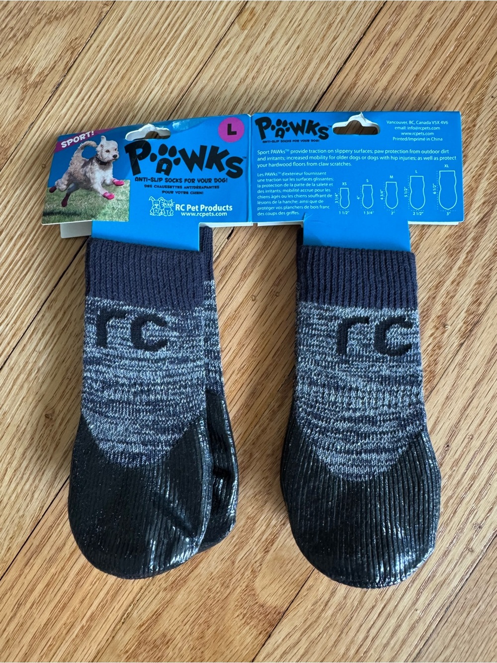 Anti-slip socks for your dog!